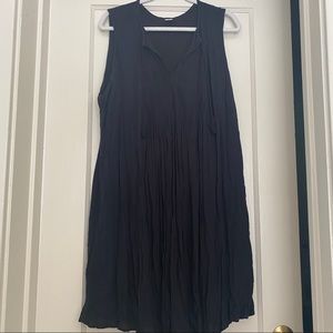 Old Navy black dress